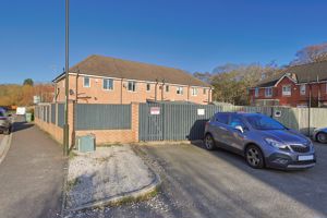 Wain Avenue